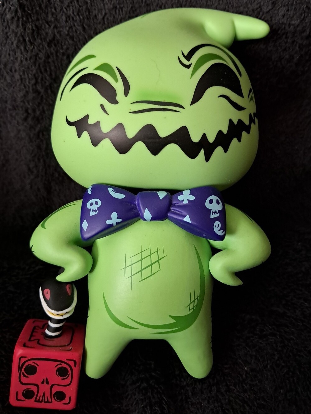 Miss Mindy Oogie Boogie and Dice Figure